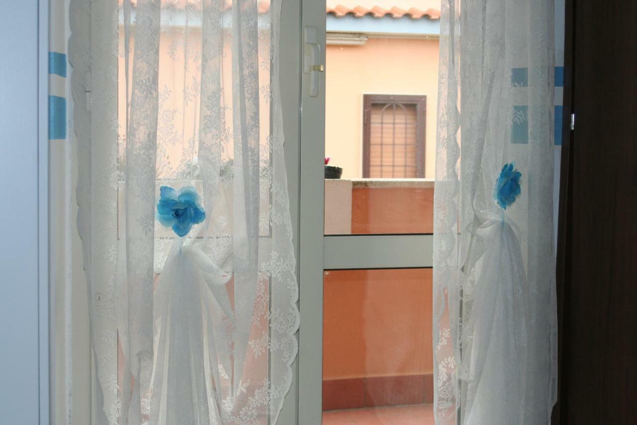 I Villini Affittacamere Fiumicino Exteriör bild